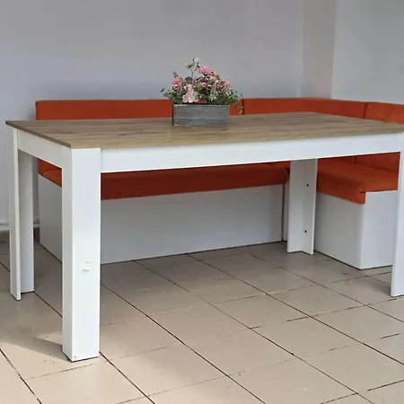 게스트하우스 Oaza De Verdeata 4*